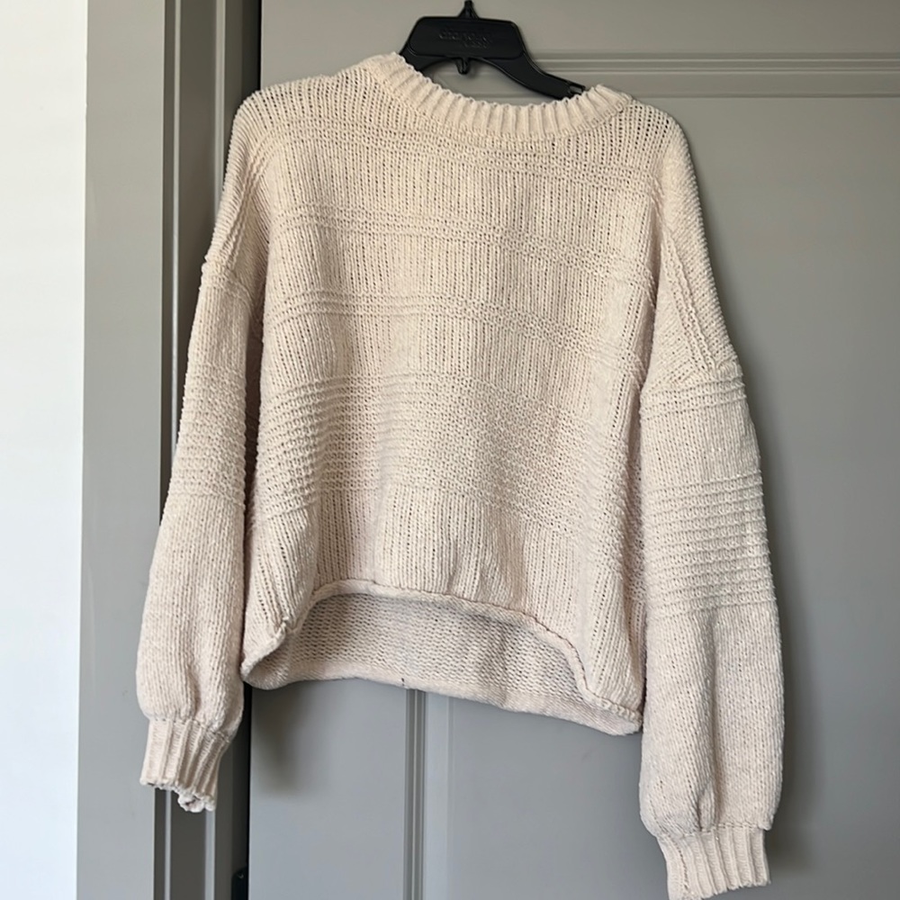 White American threads sweater